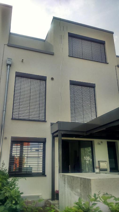 Beautiful Room With Balcony Direction To Messe 하노버 외부 사진